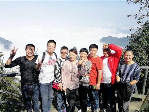 凯时尊龙官网网址集团2016年度先进员工张家界之旅
