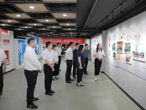 团省委副书记张迎春来凯时尊龙官网网址集团调研共青团事情